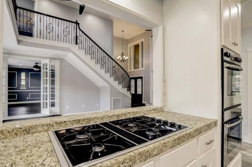 4915 Pine Garden Dr, Humble TX 77345-1698 exterior