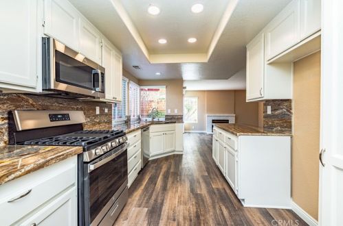 27522 Dandelion Ct, Temecula CA 92591-6126 exterior