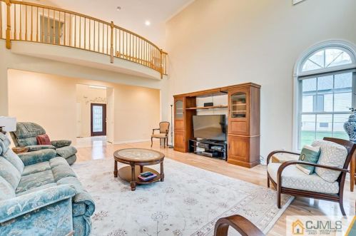 15 10 Eyck Pl, Edison NJ 08820-3223 exterior