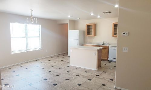 1373 Wagon Wheel Ct, Chandler AZ  85286-4275 exterior