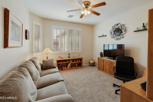 24032 Lakeway Cir, Chandler AZ 85248-7312 exterior