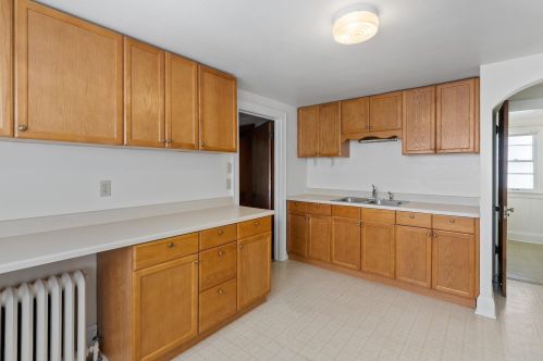 2233 63, Milwaukee WI 53213-1558 exterior