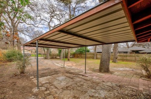 4323 Airport Blvd, Austin TX 78752-3826 exterior