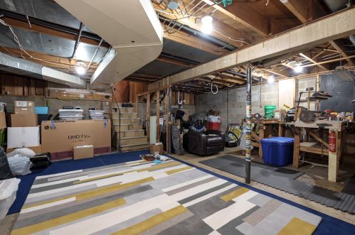 7625 Julie Dr, Kalamazoo MI  49024-4915 exterior