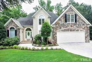 107 Highlands Lake Dr, Cary, NC 27518-9133