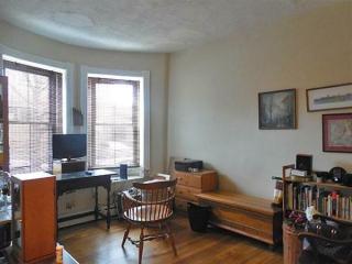 75 Willow St, Cambridge MA  02141-1304 exterior