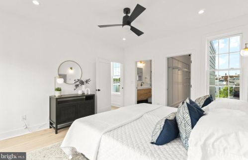 829 Decatur St, Washington DC  20017-3918 exterior