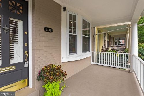 2834 27th St, Washington, DC 20018-2522