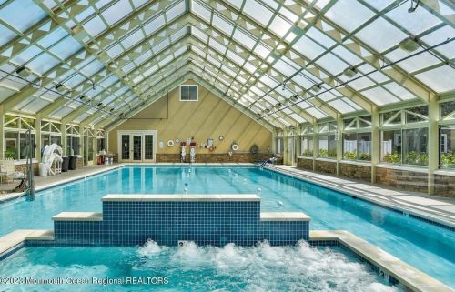 162 Huntington Dr, Jackson Twp NJ 08527-4699 exterior