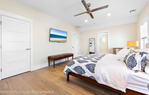 170 Osborne Ave, Point Pleasant Beach NJ  08742-4624 exterior