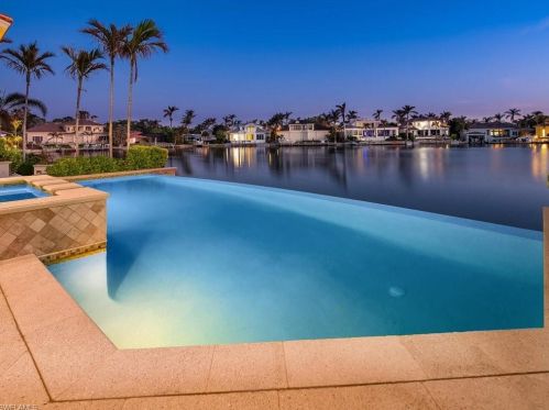 210 Cuddy Ct, Naples FL 34103-4074 exterior