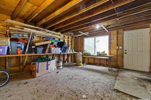 61 12 St, Huntington Station NY 11746-2532 exterior