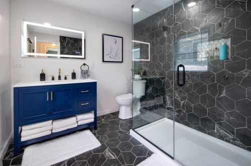 80 Gaudet St, Providence RI  02911-2212 exterior