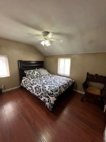 1546 Bellaire Pl, Pittsburgh PA 15226-1907 exterior