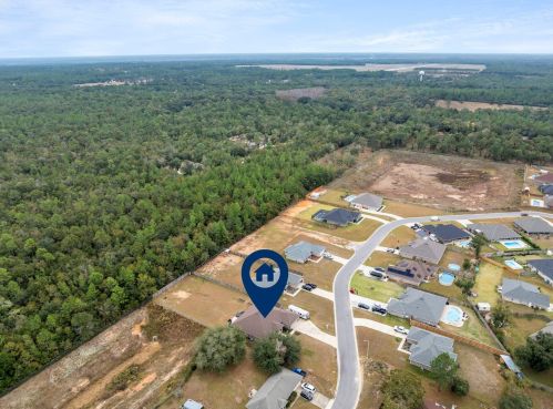 9088 Tara Cir, Milton FL 32583-8147 exterior