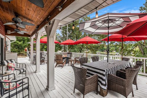 3272 Thorncrest Dr, Grand Rapids MI 49546-7353 exterior