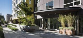 4545 8th Ave, Seattle WA  98105-4706 exterior