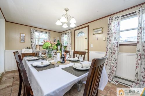 126 Park Ave, Iselin NJ 08830-2303 exterior