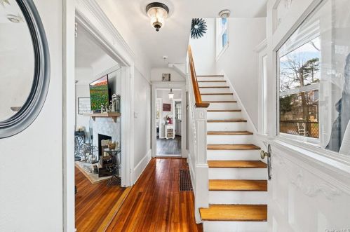 410 Columbus Ave, Mount Vernon, NY 10553-1917