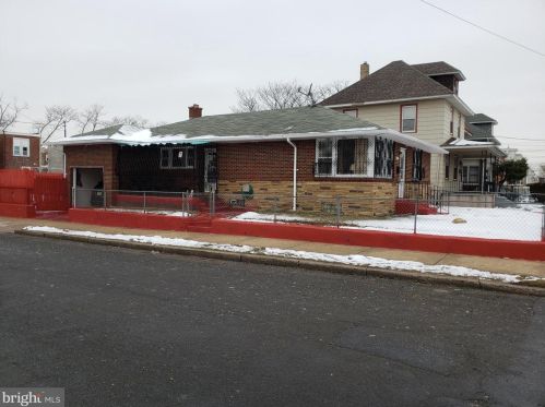 165 27 St, Camden NJ 08105-3926 exterior