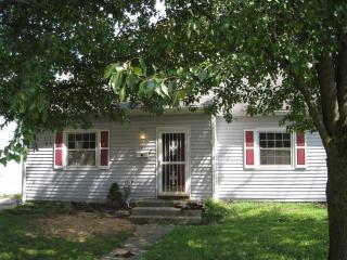 1012 Oak Hill Dr, Lexington KY  40505-3320 exterior