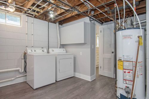 2737 Patricia Dr, Meskegon MI 49445-3240 exterior