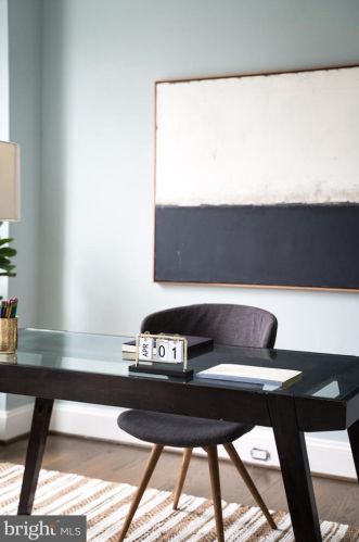 1012 8 St, Washington DC 20002-3621 exterior