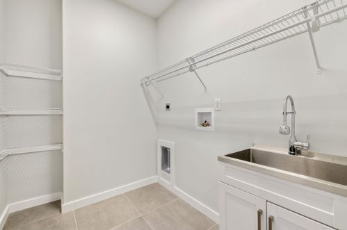 5105 Holmes St, Pittsburgh PA  15201-2433 exterior