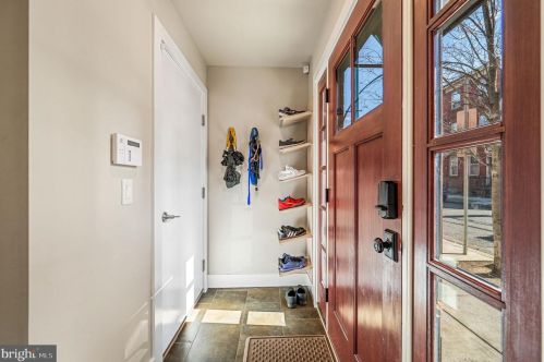 771 19th St, Philadelphia PA  19130-2029 exterior