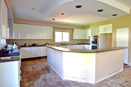 6420 Longmeadow Ave, Chicago IL 60712-3229 exterior