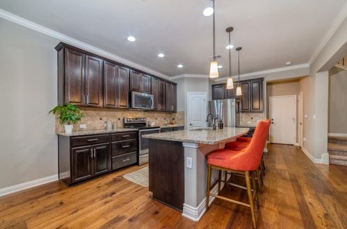 10029 Aly May Dr, Austin TX 78748-1408 exterior