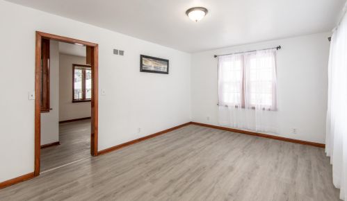 820 91st St, Milwaukee WI  53214-2845 exterior