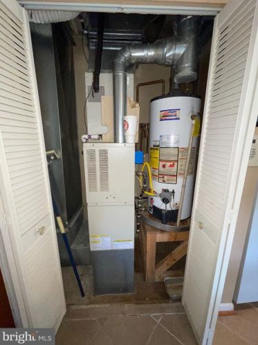 1900 17th St, Washington DC 20020-4703 exterior