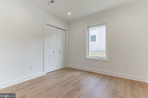 928 47th Pl, Washington DC  20019-3720 exterior