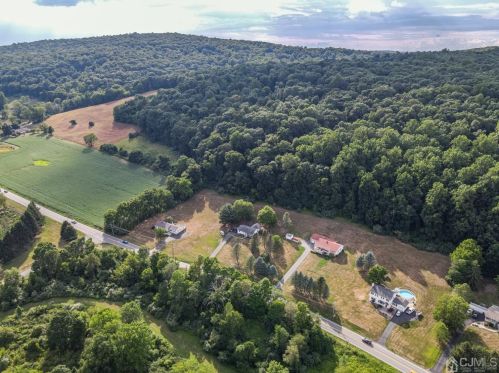 527 Rockport Rd, Hackettstown NJ 07840-5224 exterior