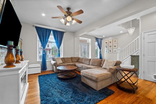 603 Saint Clair St, Pittsburgh PA 15206-3614 exterior