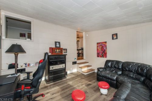 11 Duncan Ln, Rockaway NJ  07866-2807 exterior