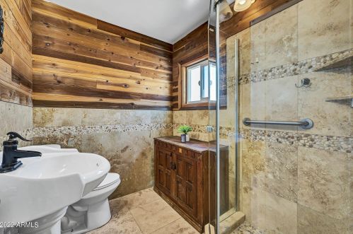 9440 9 Ave, Phoenix AZ 85021-3102 exterior