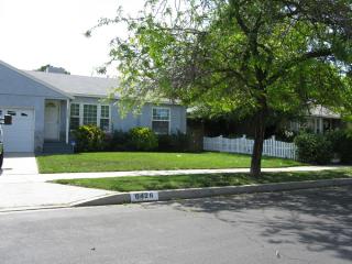 6426 Zelzah Ave, Los Angeles CA  91335-6218 exterior