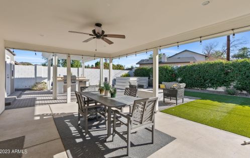 5201 34th St, Phoenix AZ  85018-1440 exterior