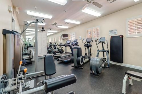 401 Bayfront Pl, Naples FL 34102-6455 exterior