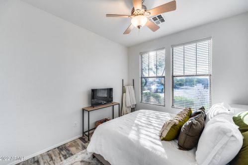 42007 45th Dr, Phoenix AZ  85086-1445 exterior