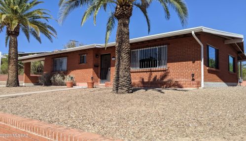 1934 Calle Pacifica, Tucson AZ  85745-2119 exterior