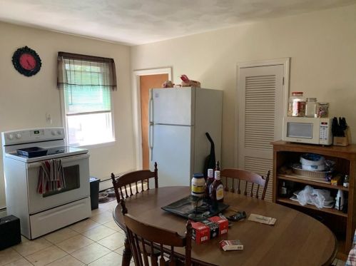 448 Admiral St, Providence RI 02908-2417 exterior