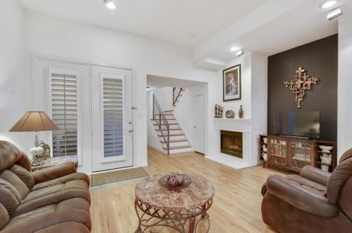 4140 Hall St, Dallas, TX 75219-3624