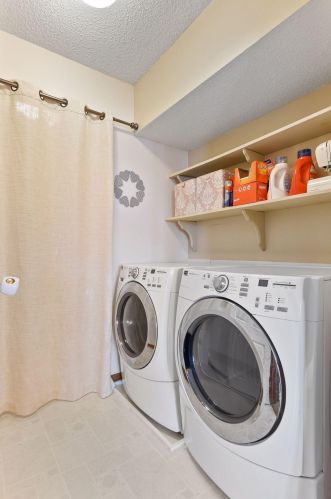 2198 Shamrock Pl, Chaska MN 55318-5405 exterior