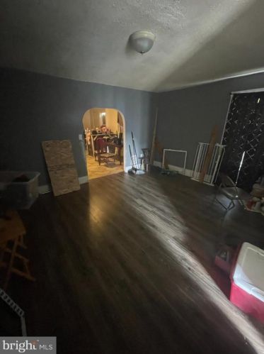 1110 White St, Chester PA 19013-6429 exterior