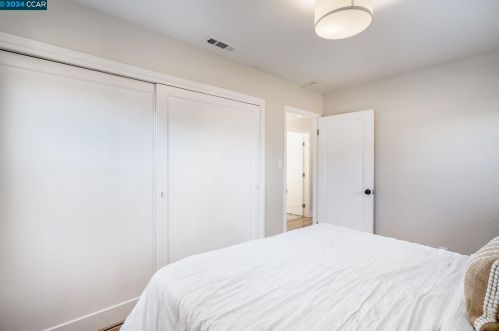 106 Doris Dr, Concord CA  94523-2915 exterior