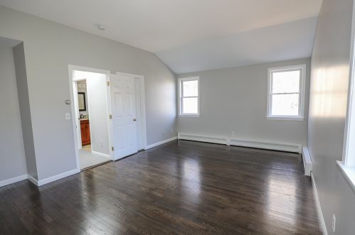 87 Blacksnake Rd, Seabrook NH 03874-4310 exterior