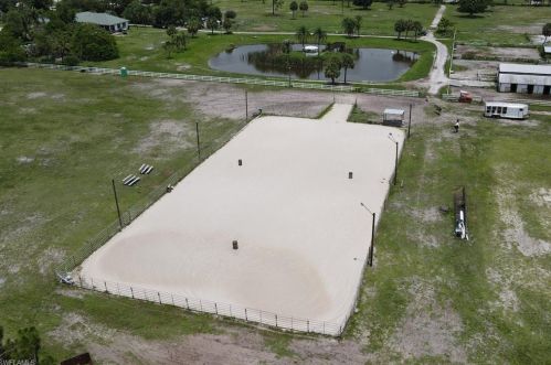 2400 Oil Wl Rd, Naples FL 34120-1469 exterior